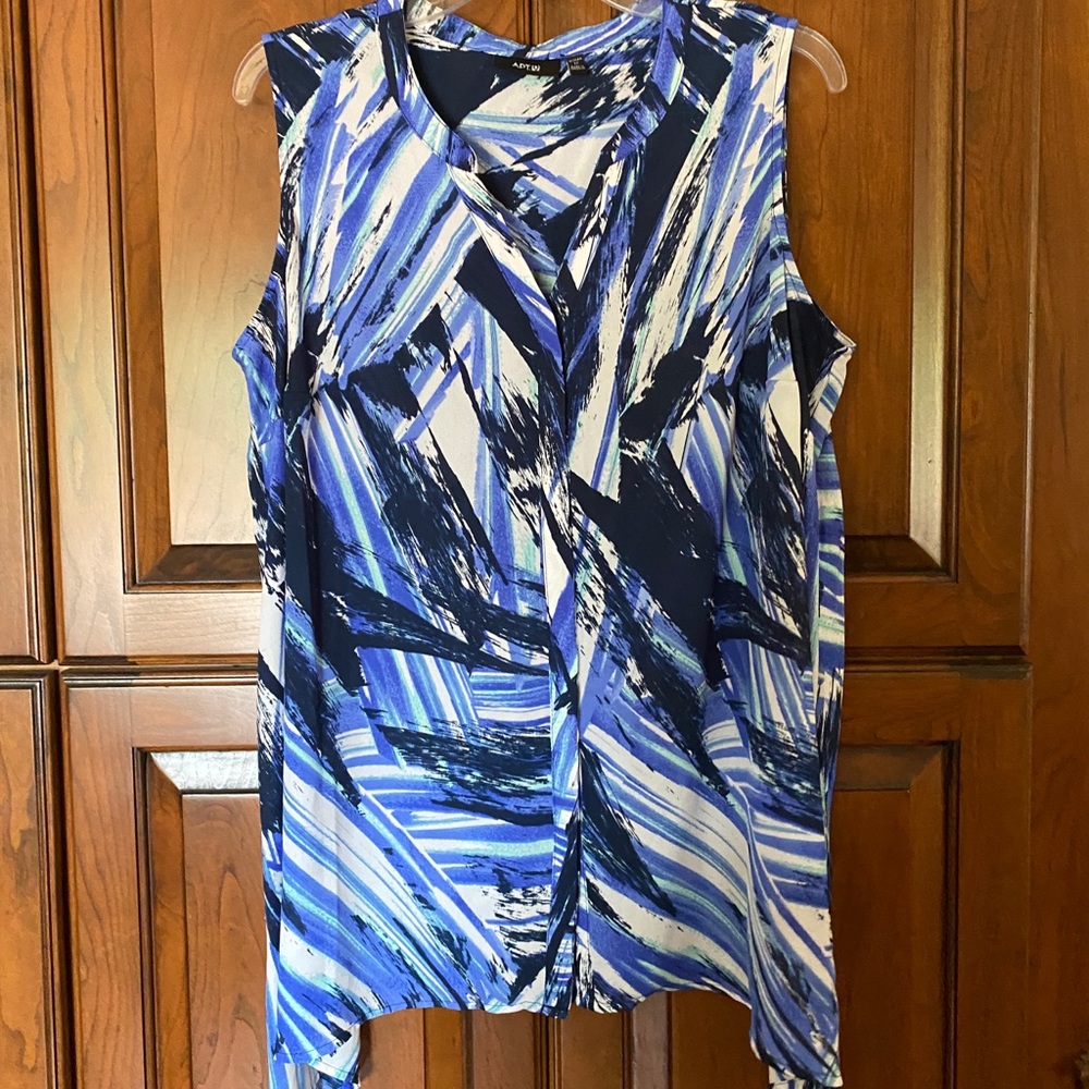 Sleeveless blouse